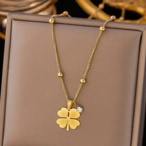 Gold-Plated Stainless Steel Anti-Tarnish Clover-Themed Pendant