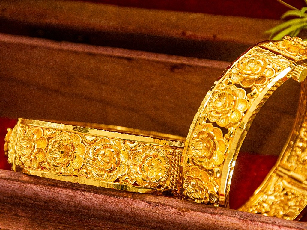 Zenvy Creation Premium 24KT Gold-Plated Golap Design Chur