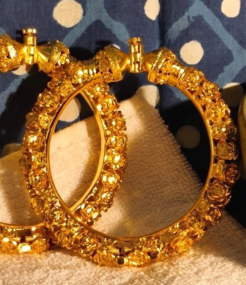 Zenvy Creation Premium 24Kt Gold-Plated Golap Bala - Image 3