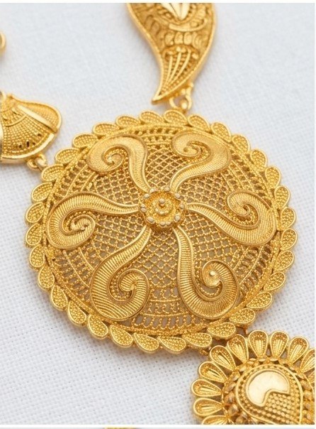Zenvy Creation Premium 24KT Gold-Plated Mongalgiri Tie Chain with Earrings - Image 3